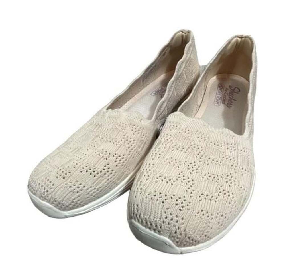 Skechers Arya Slip-On Shoes Size 7 Natural Knit Memory Foam